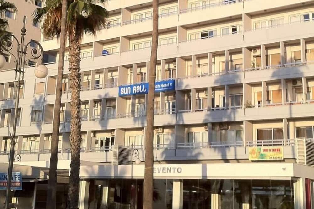 サン ホール ホテル 写真