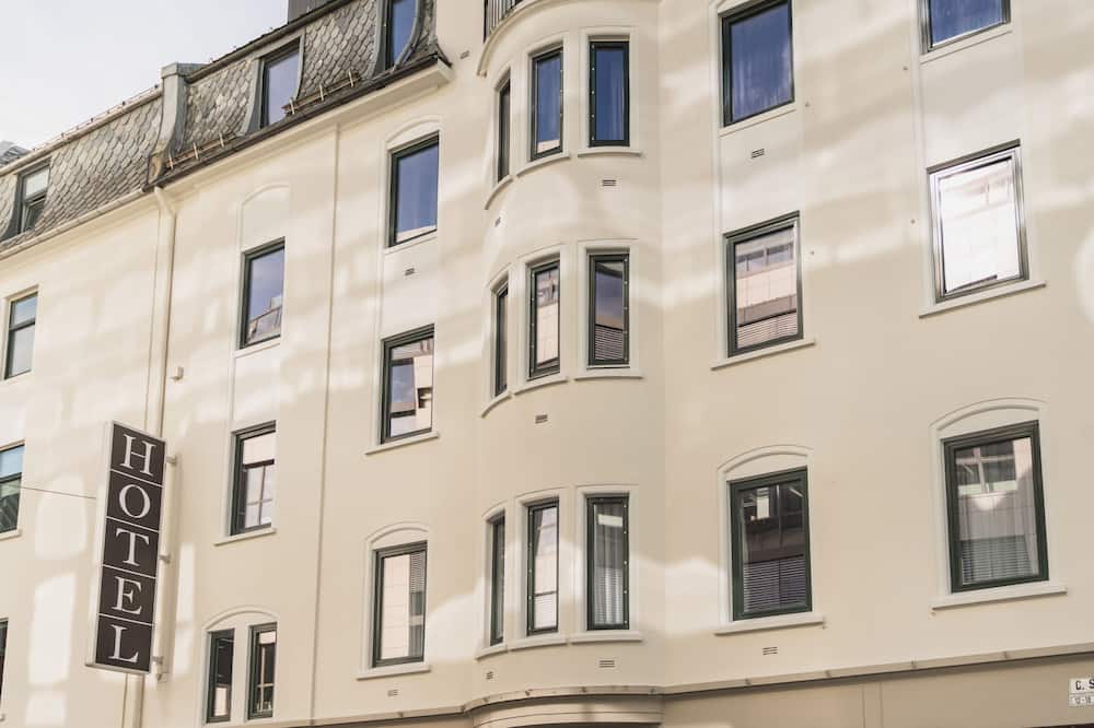 オーガスティン ホテル 写真