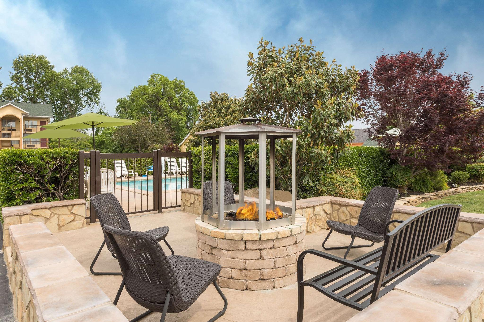 ベイモント バイ ウィンダム セバービル ピジョン フォージ 写真