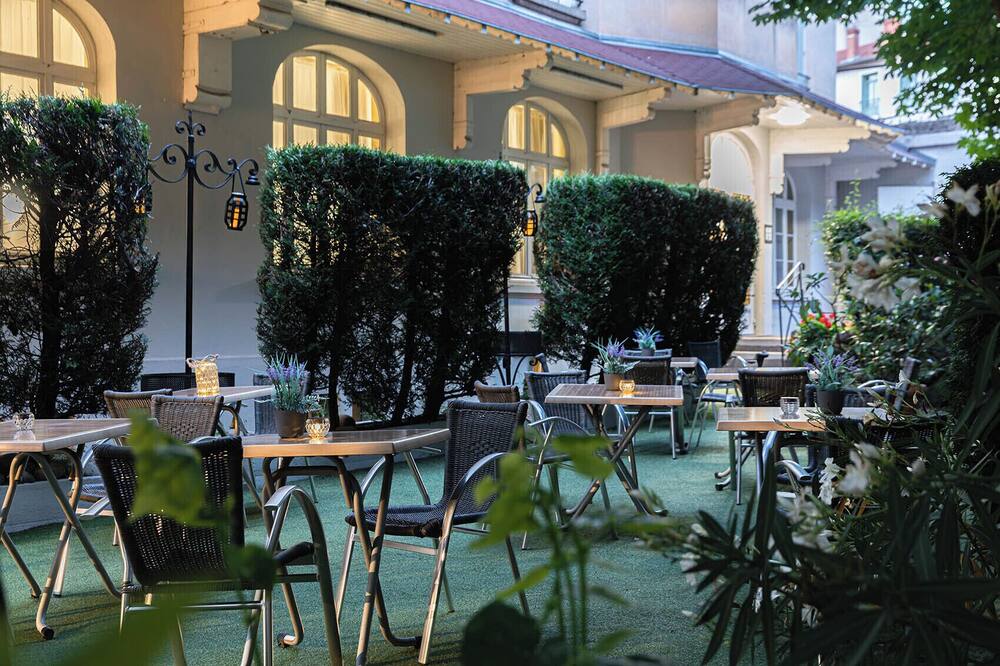 ジ オリジナルズ シティ ホテル ブリストル ル ピュイ アン ヴレ 写真