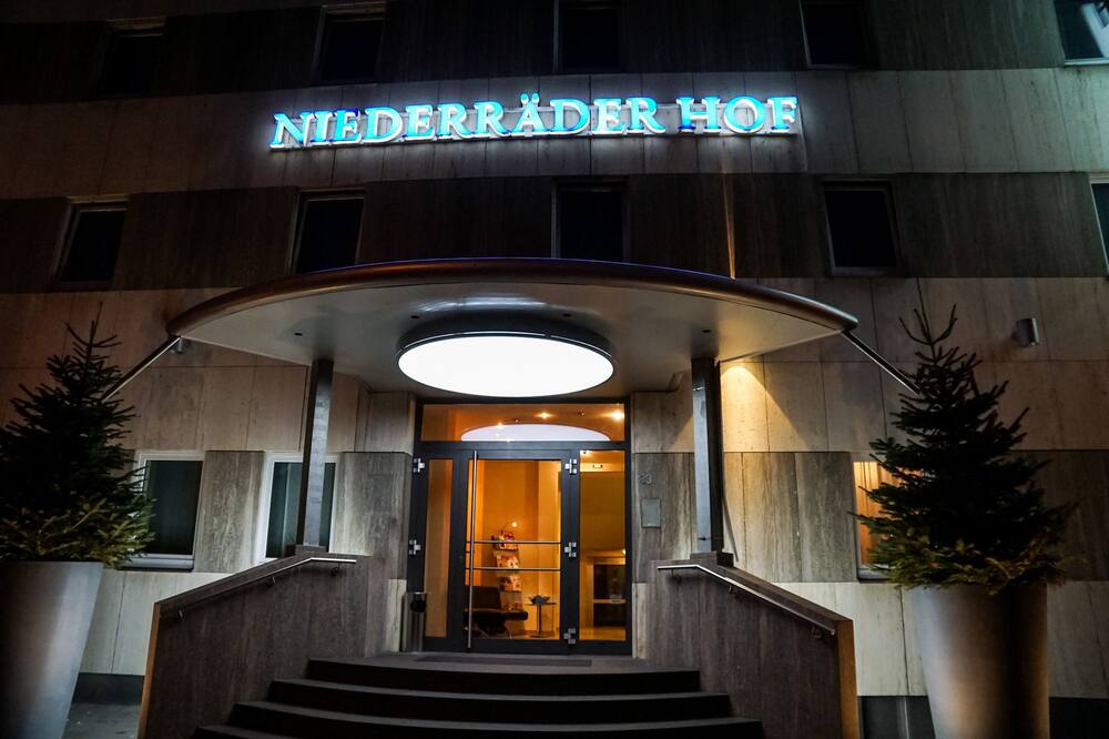 ホテル ニエデルラデール ホフ 写真