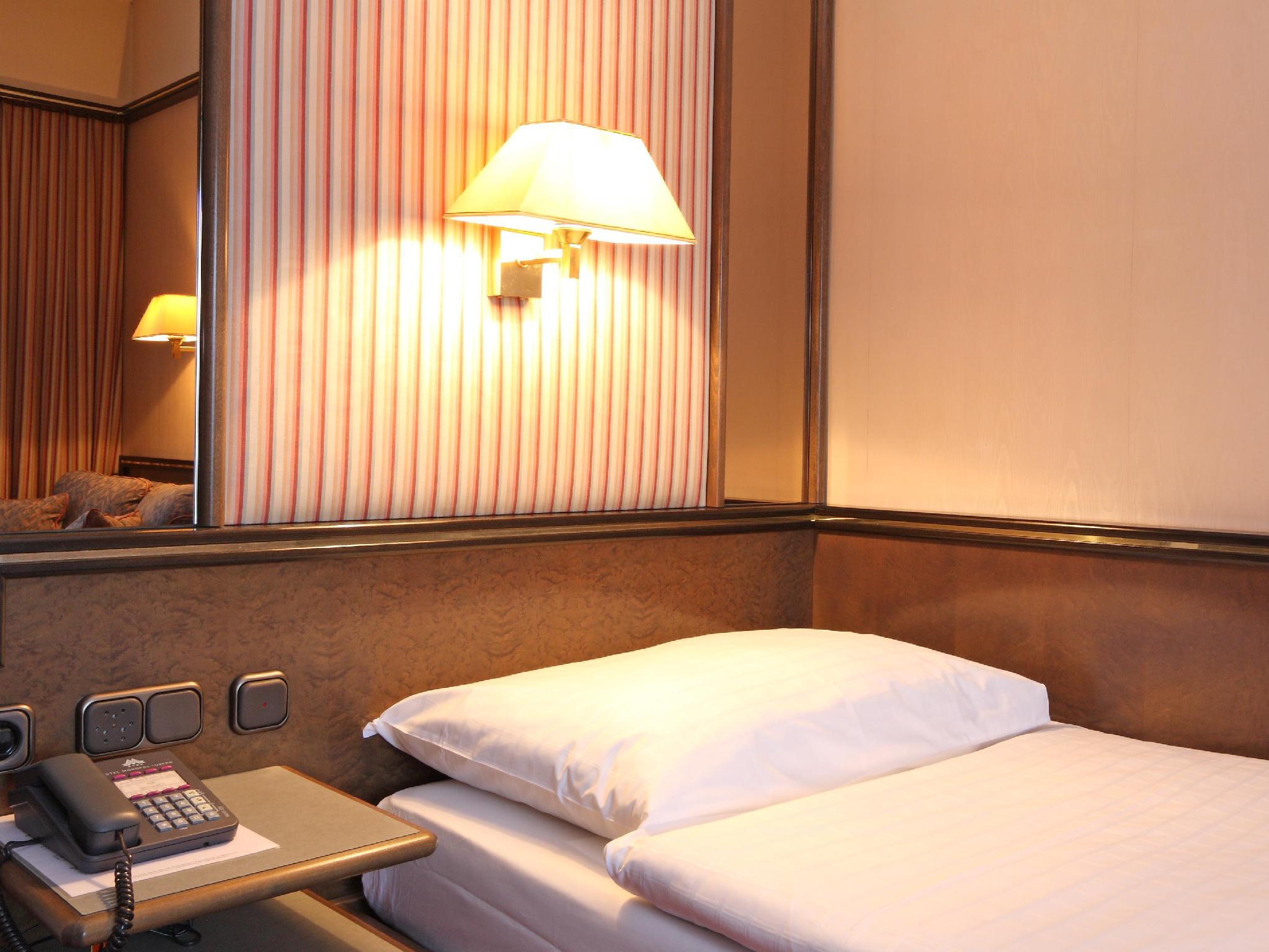 ホテル モノポール ルツェルン 写真