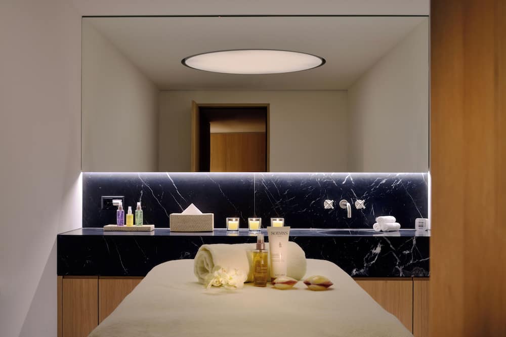 クリスタル ホテル スーペリア 写真