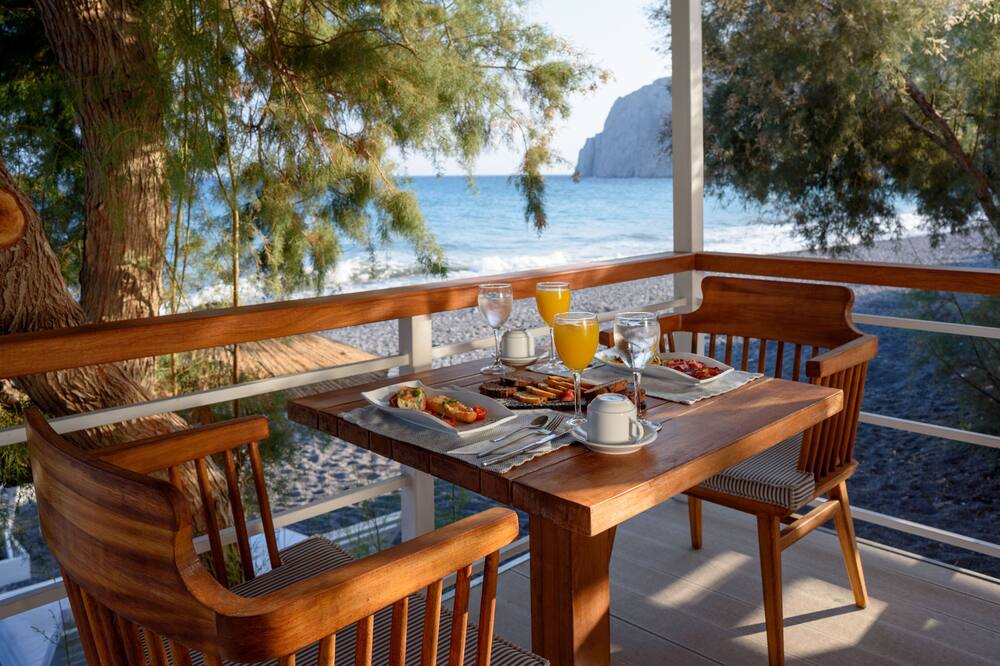 アレサンネ ビーチ ホテル 写真