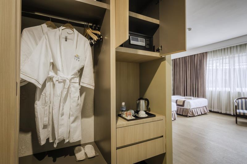 パラダイス ホテル 写真