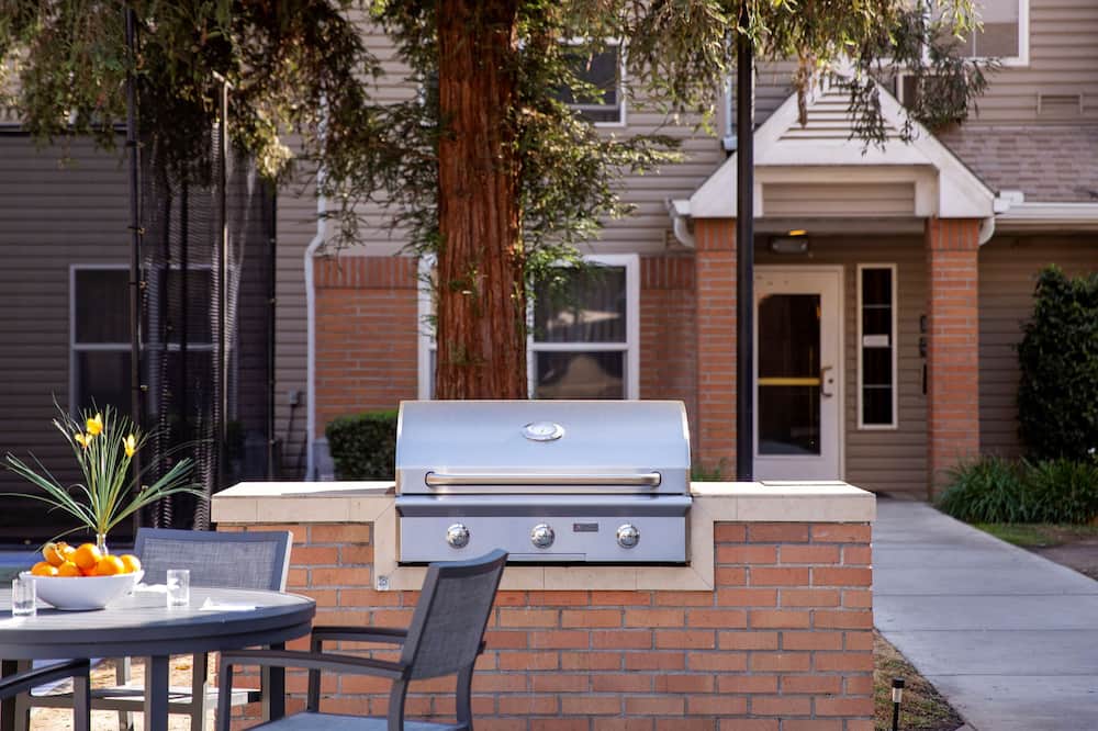 ソネスタ ES スイーツ フレズノ 写真