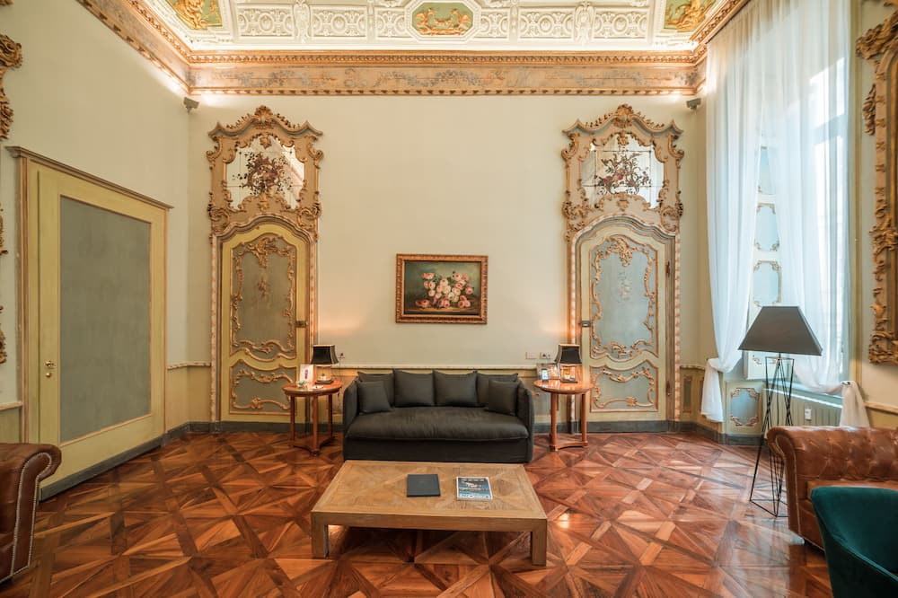 Royal Palace Hotel 写真