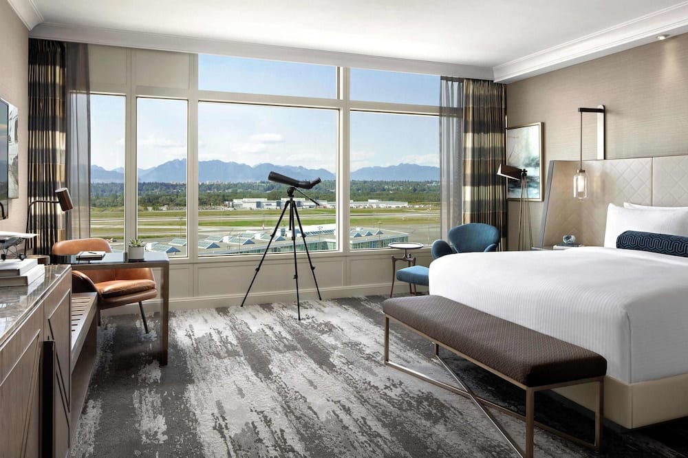 フェアモント バンクーバー エアポート イン ターミナル ホテル 写真