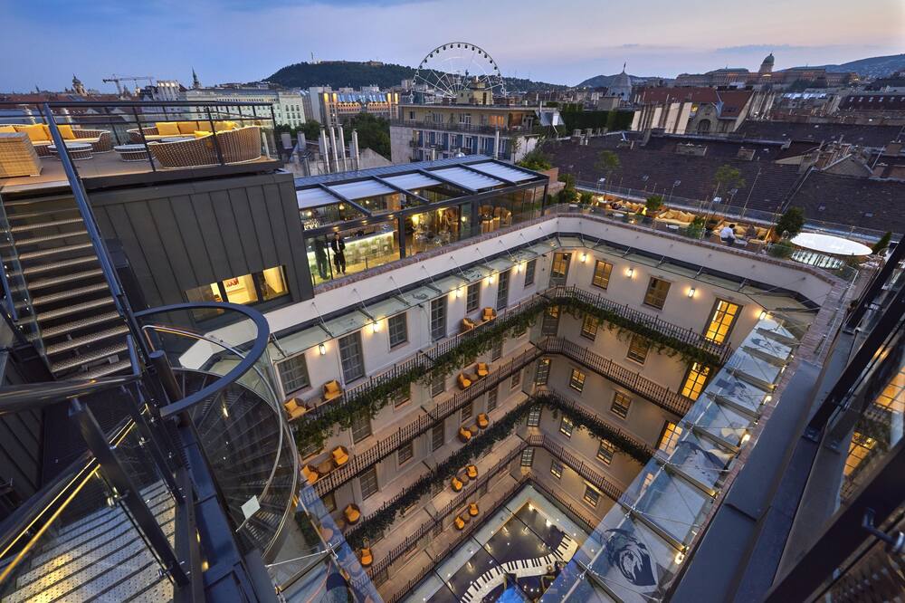 アリア ホテル ブダペスト バイ ライブラリー ホテル コレクション 写真