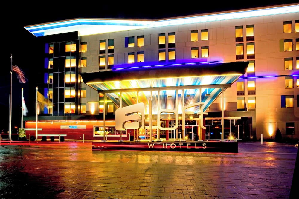 アロフト マウント ローレル 写真