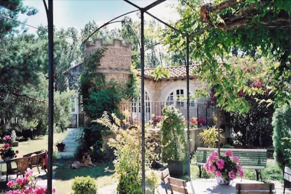 マ ドゥ ラ シャペル 写真