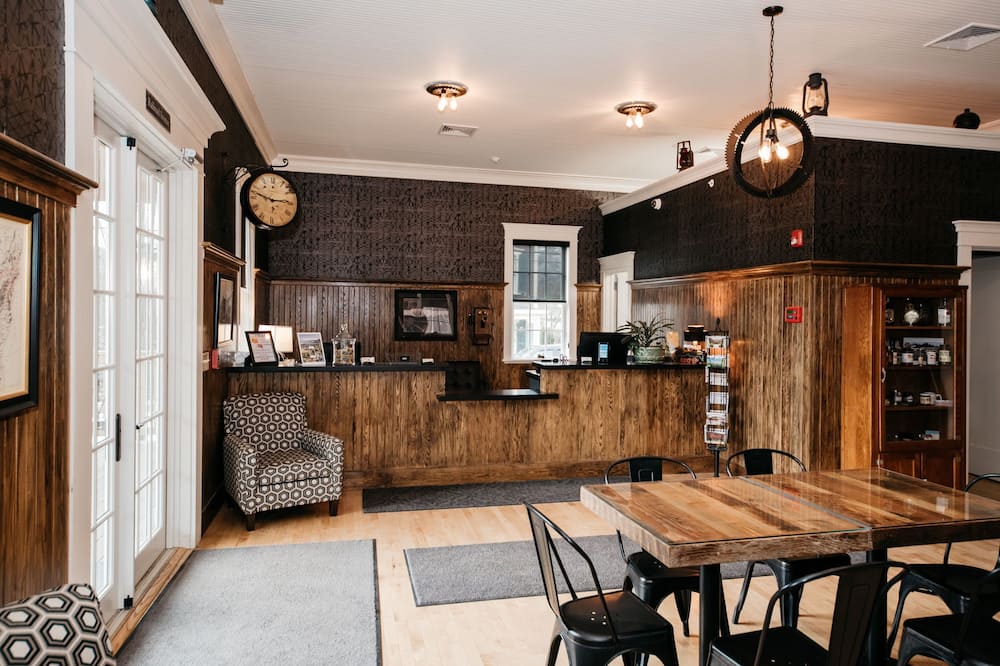 ザ レイルロード イン 写真