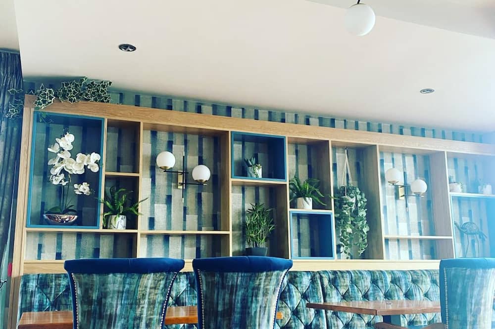 アリングハム アームズ ホテル 写真