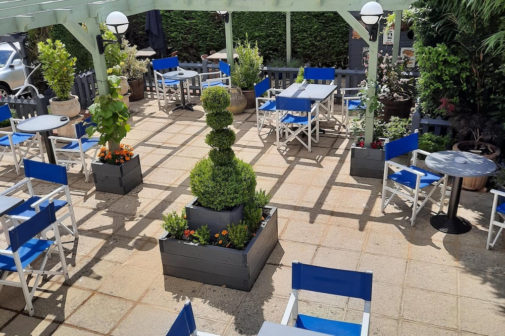 The Labouring Man 写真