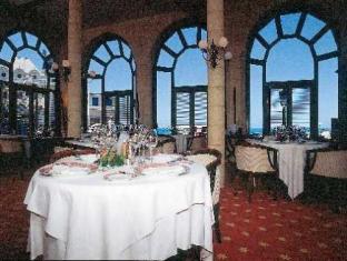 ホテル ル カフェ ド パリ 写真