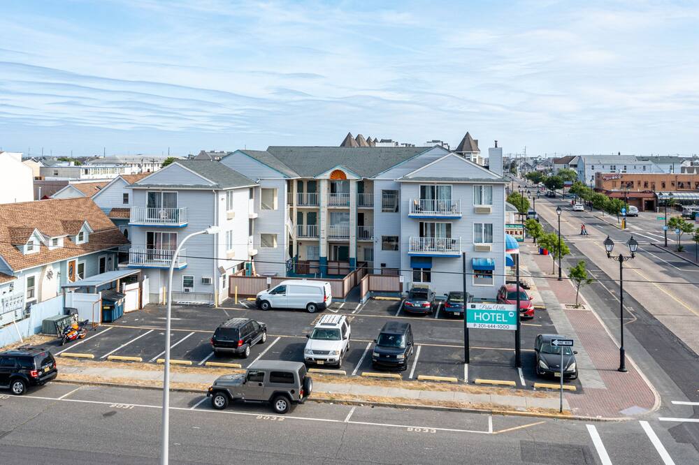 ホテル チャーリー ヴィラズ バイ ザ ビーチ 写真