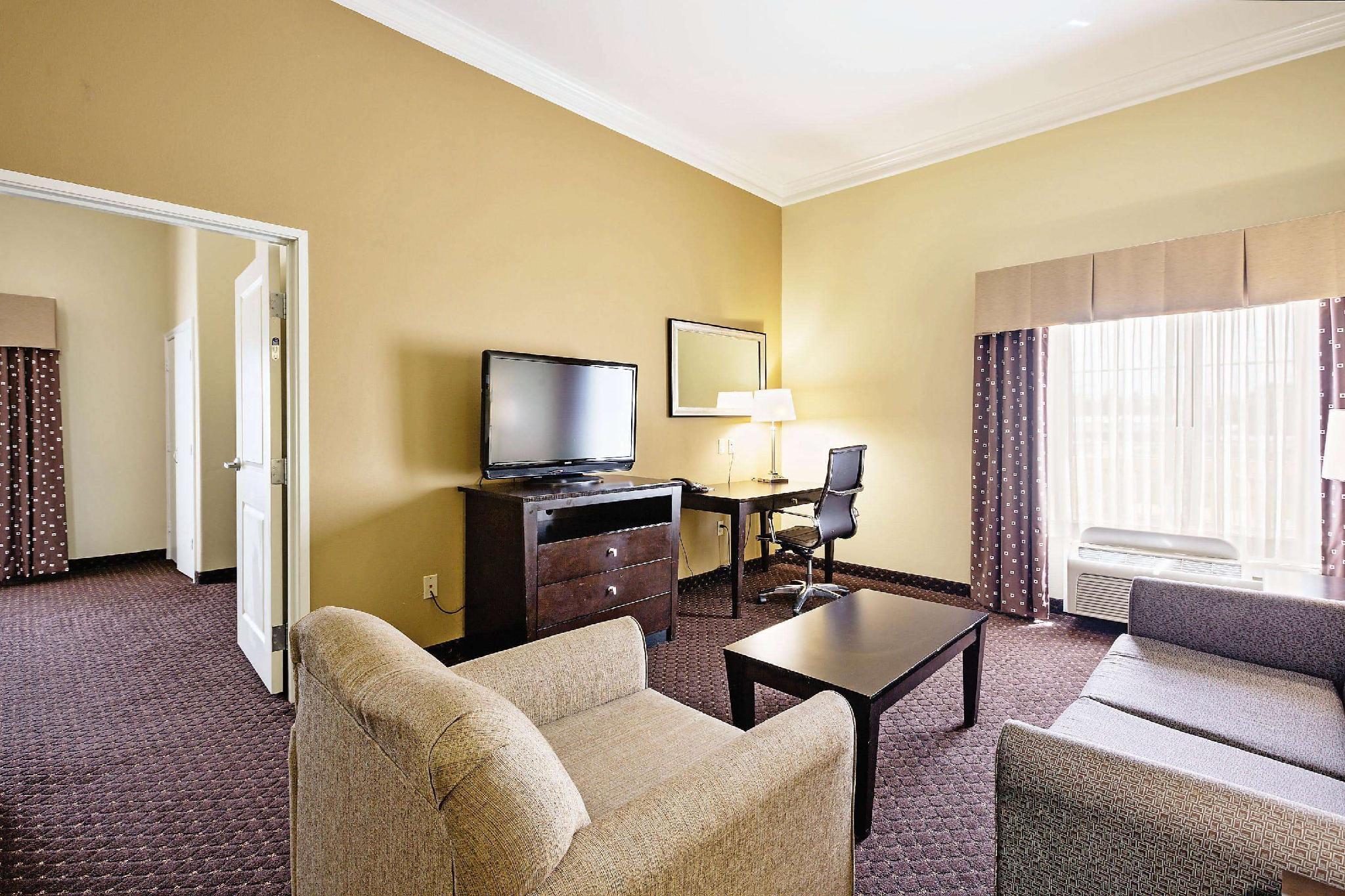 ラ キンタ イン & スイーツ バイ ウィンダム ヒューストン ニュー カネイ 写真