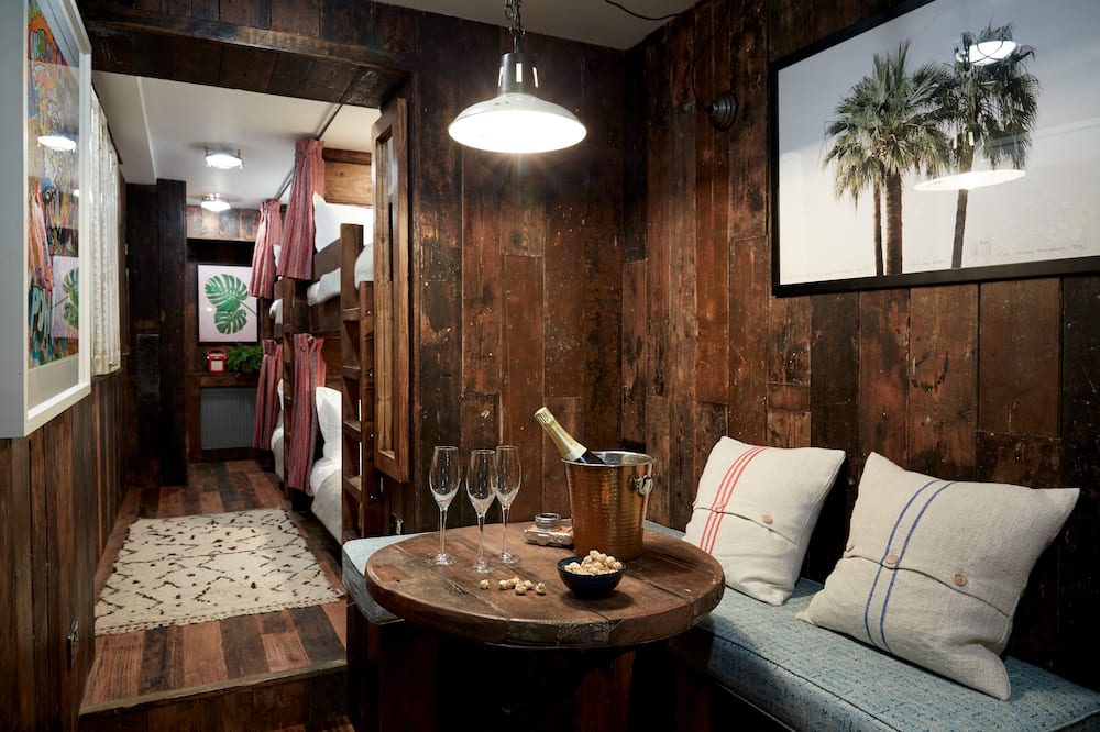 Artist Residence Hotel 写真