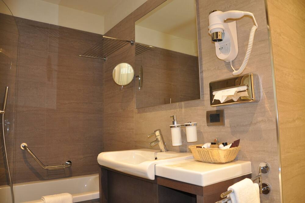 ホテル アンバサダー ツェルマット 写真