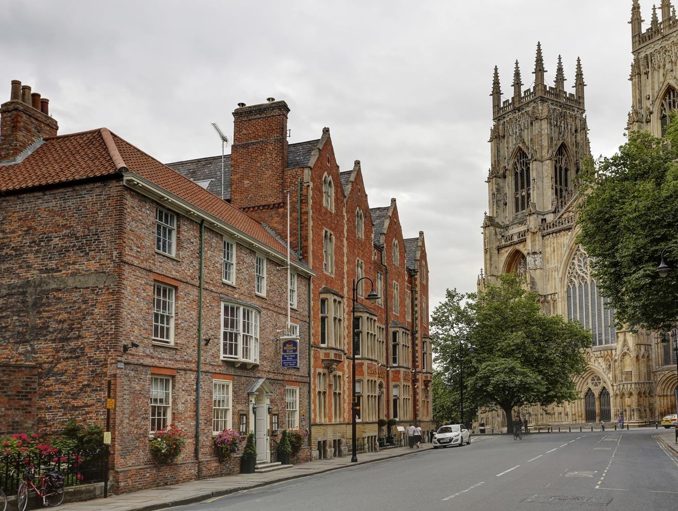 The Dean Court 写真