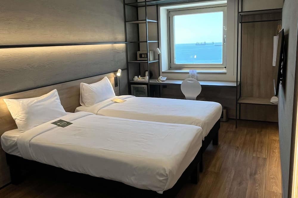 イビス イスタンブル ゼイティンブルヌ 写真