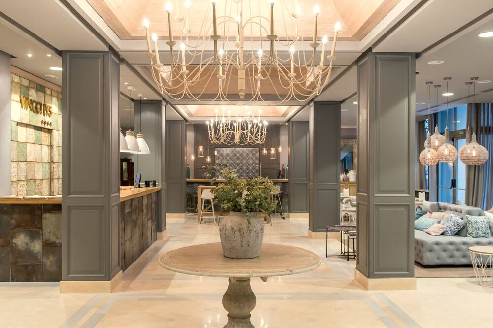 ヴィンチ リス ホテル 写真