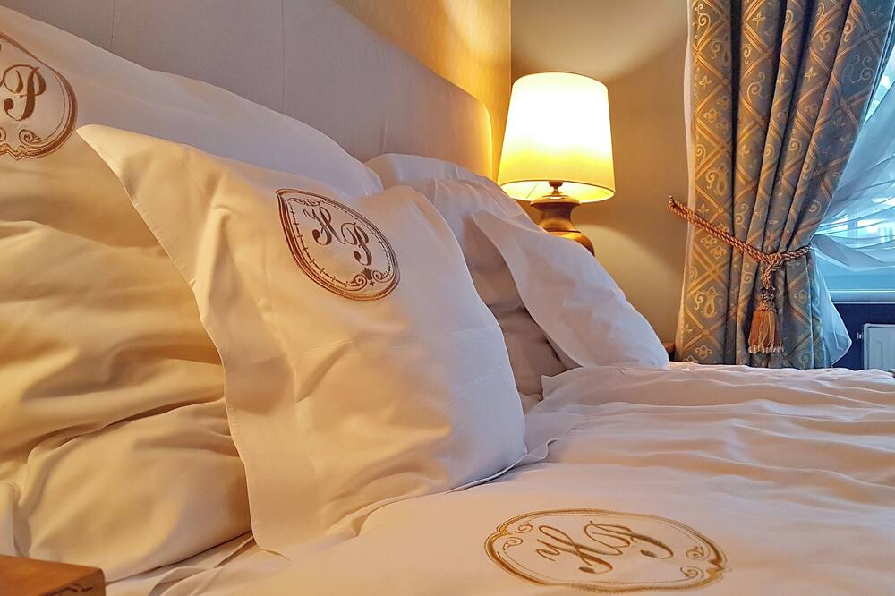 ホテル ポデヴィルス 写真