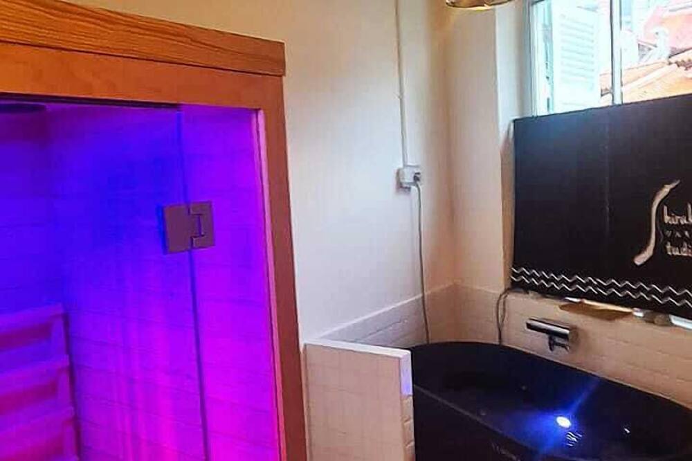 ハビット カダ アット マックスウェル シンガポール 写真