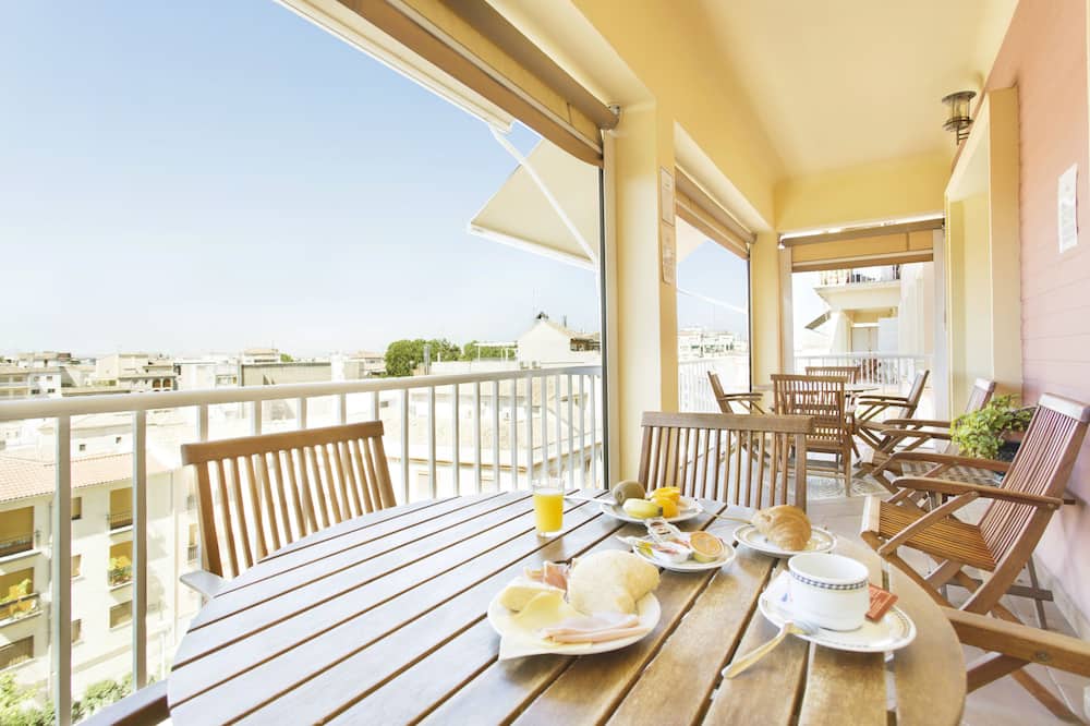 ホテル カルロス V 写真