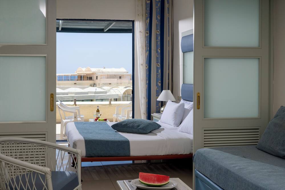 Sunshine Crete Beach 写真