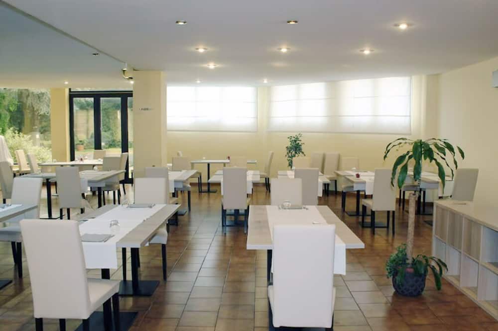 ビーアンドビー ホテル ファースト 写真