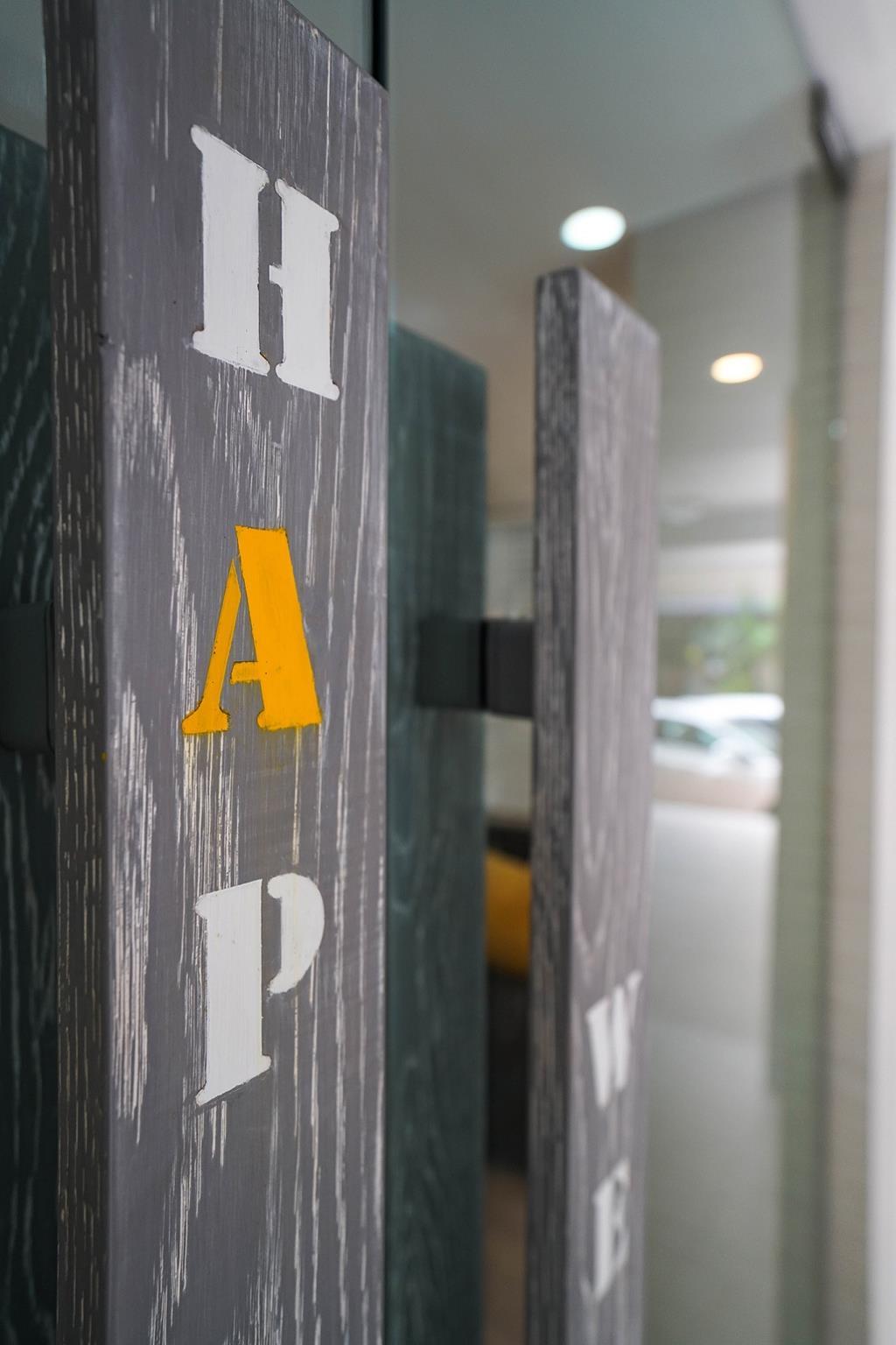 ハップ アット サトーン ホテル 写真