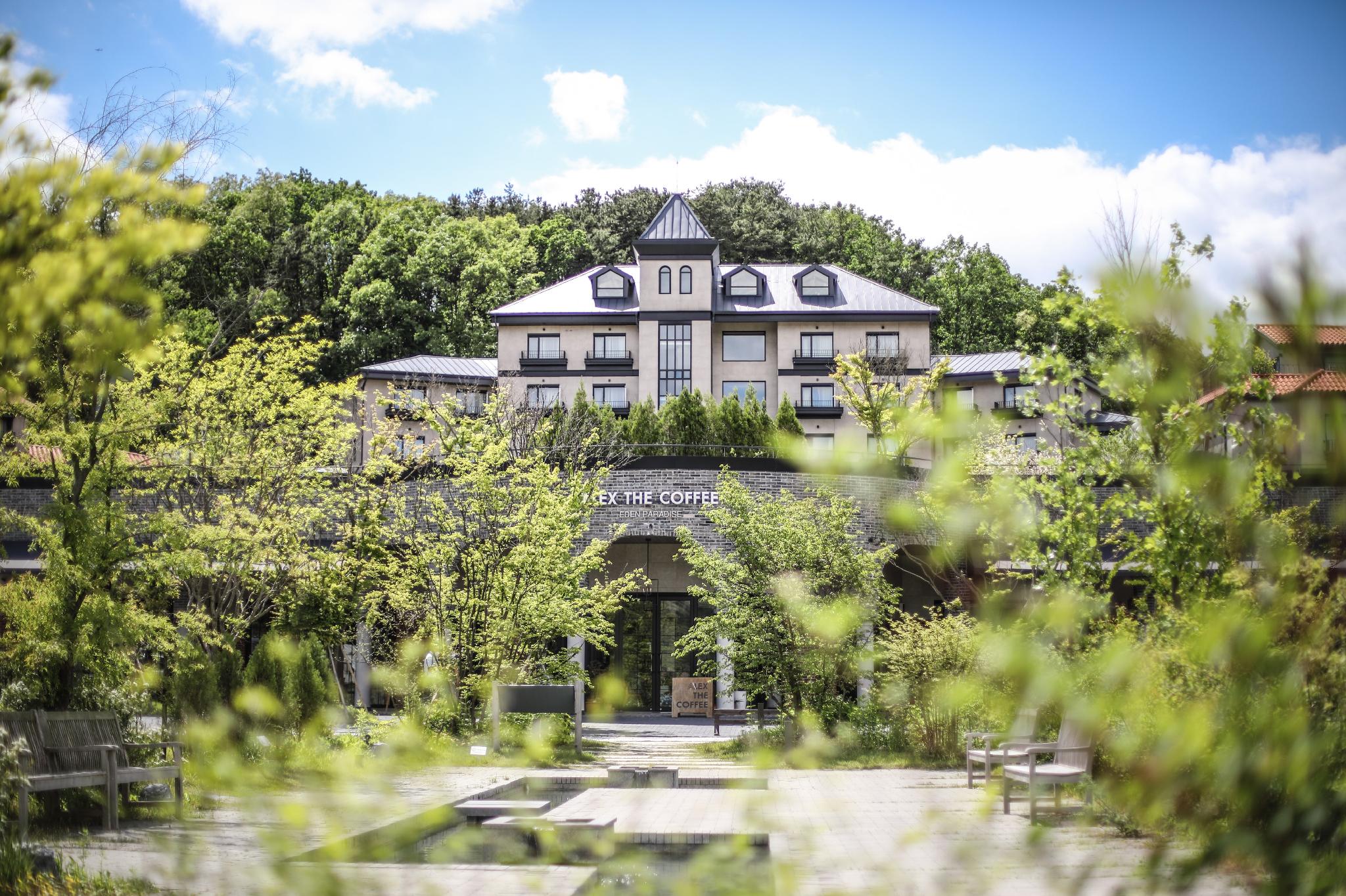 エデン パラダイス ホテル 写真