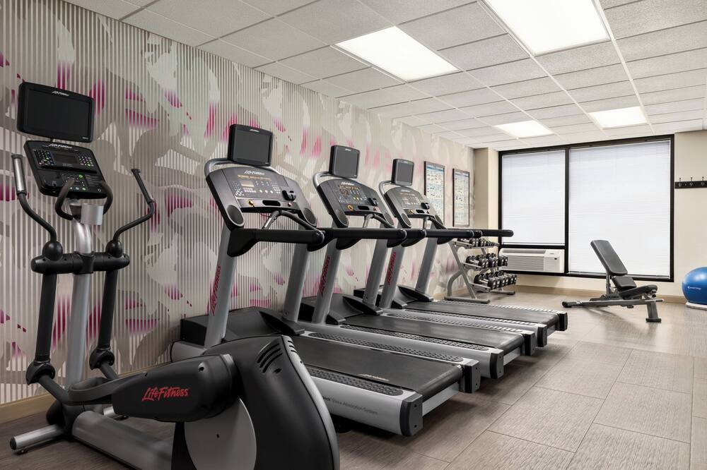 Crowne Plaza Edison By IHG 写真