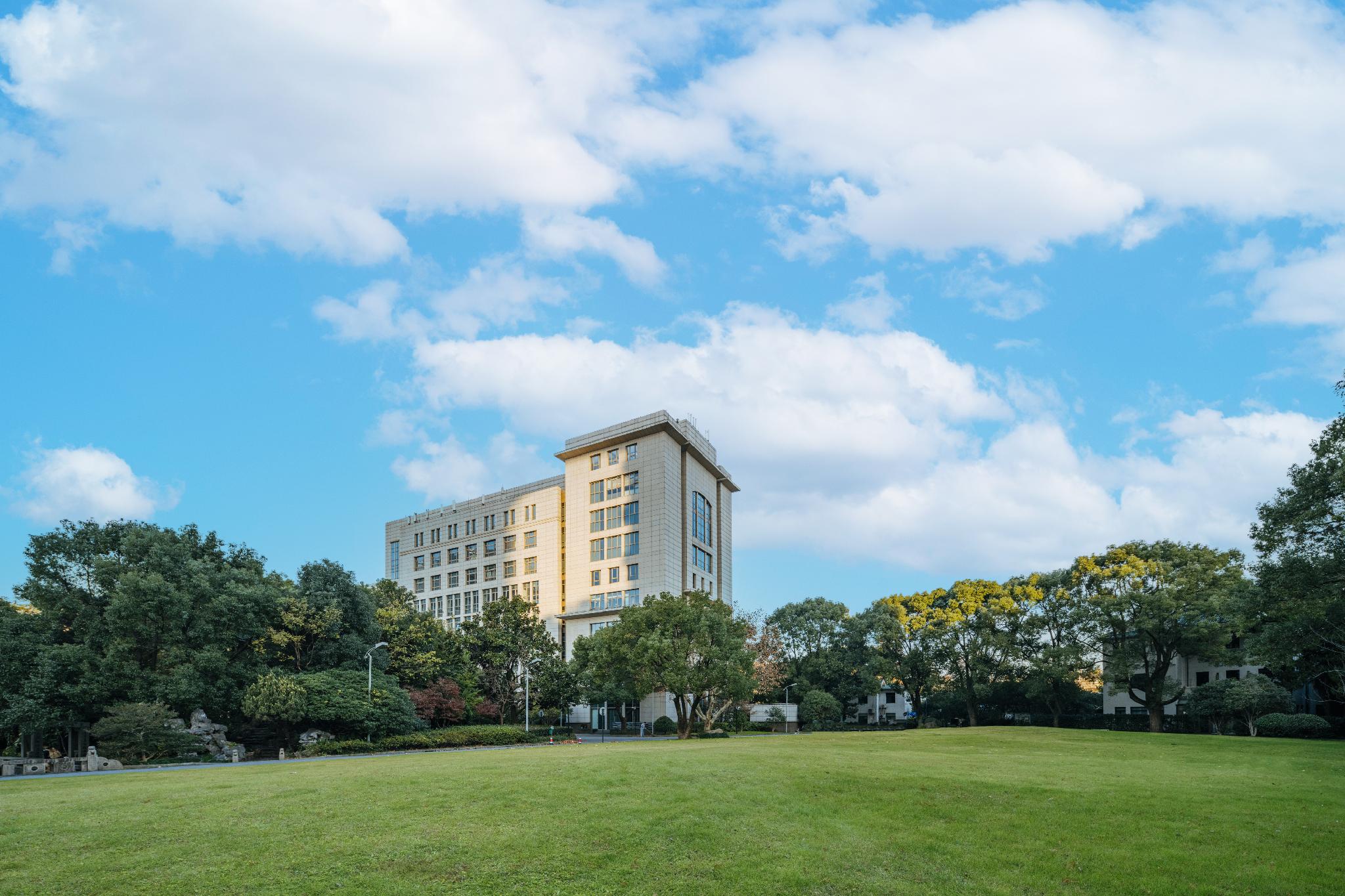 サイプレス ガーデン ホテル 写真