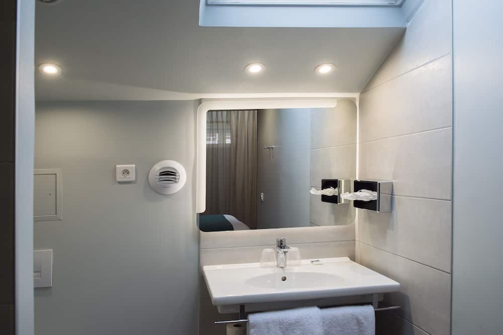 ホテル メルキュール パリ シュレーヌ ロンシャン 写真