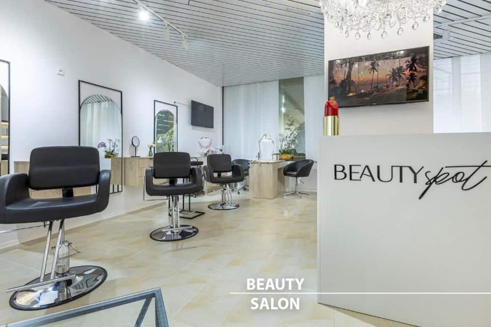 グランドホテル プラハ タワーズ 写真