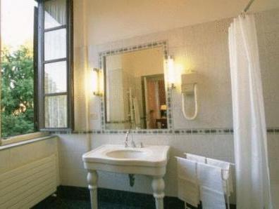 ホテル ローマ エ ロッカ カヴール 写真