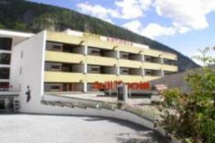 ホテル アストリア 写真