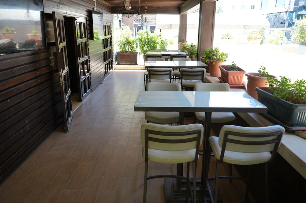 ヒシャム ホテル 写真