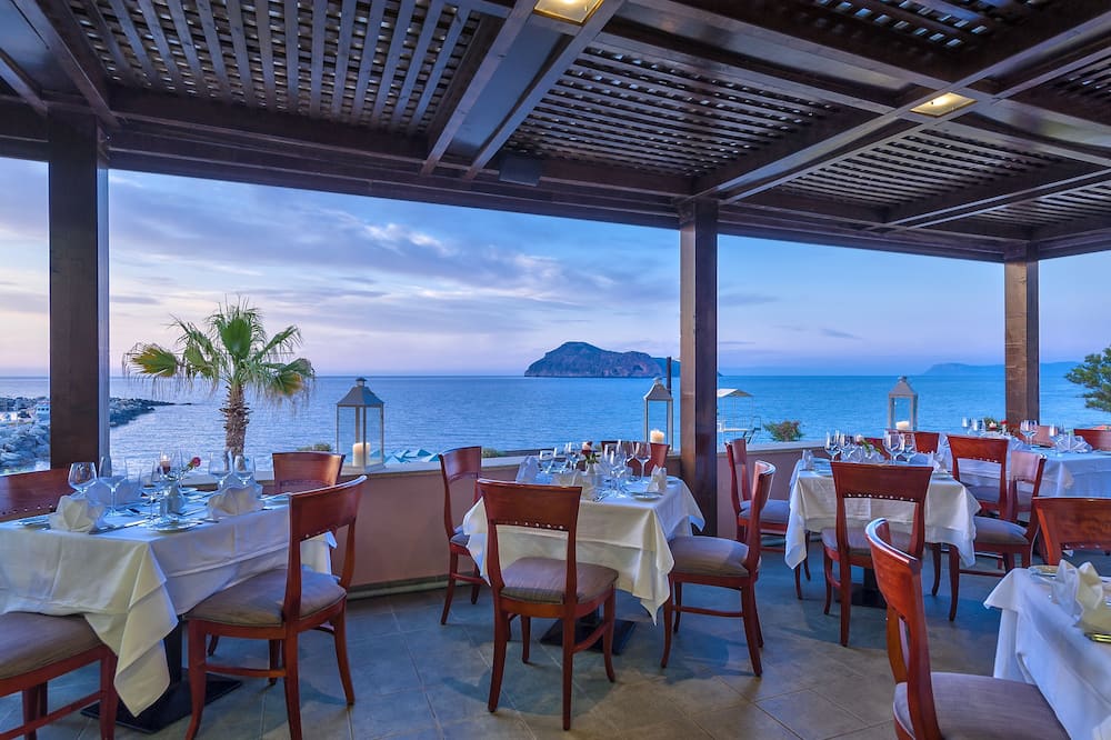 Porto Platanias Village Resort 写真