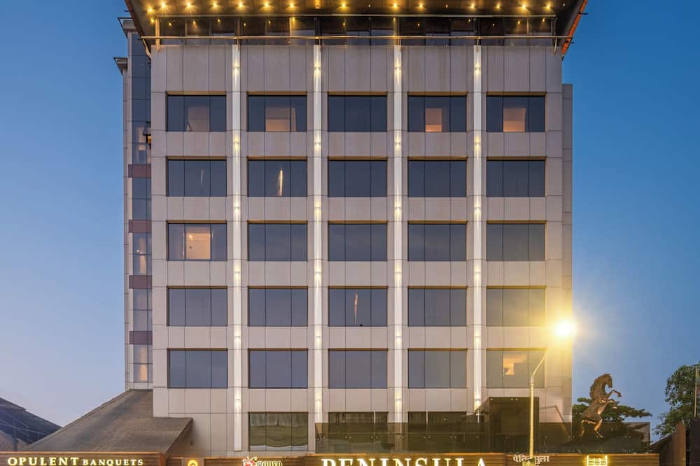 ペニンシュラ レッドパイン 写真