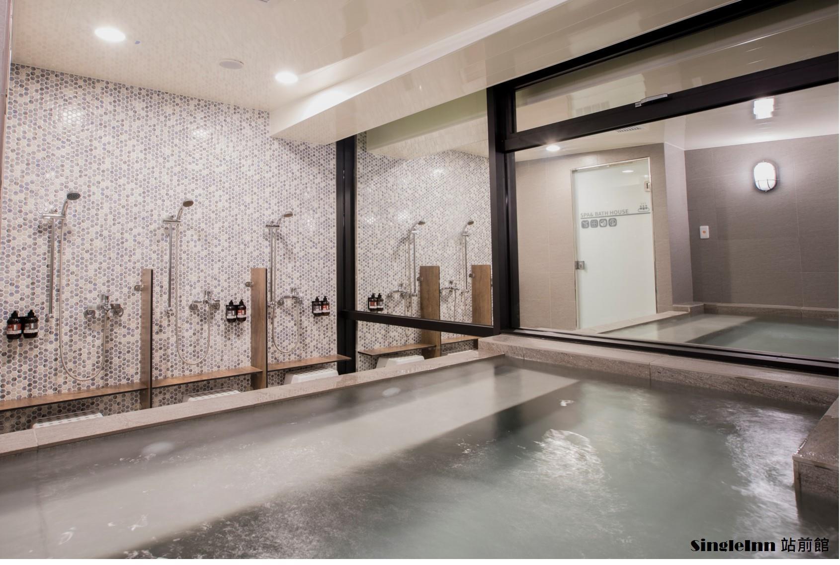 シングル イン カオション ステーション 写真