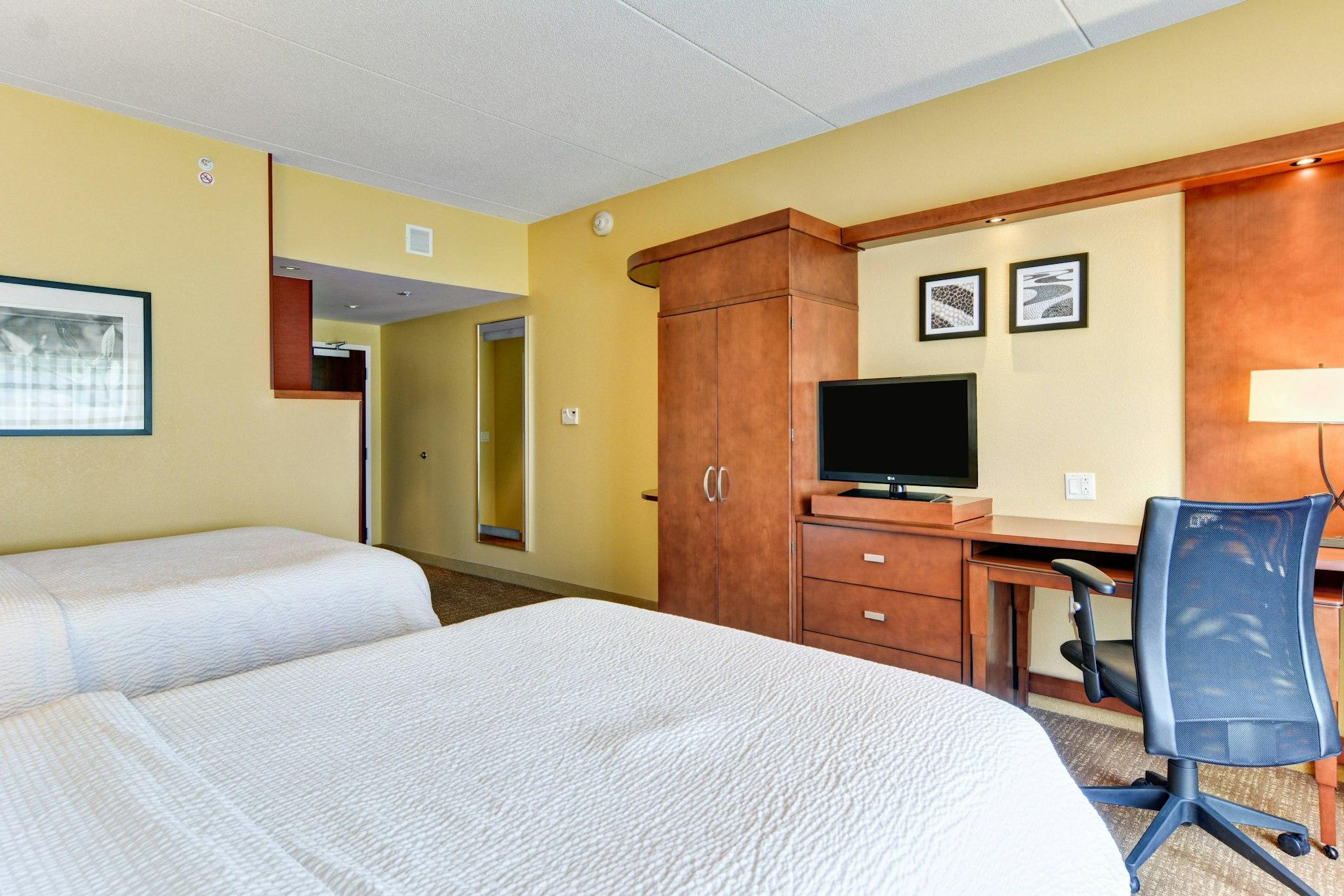 Courtyard by Marriott Bridgeport Clarksburg 写真