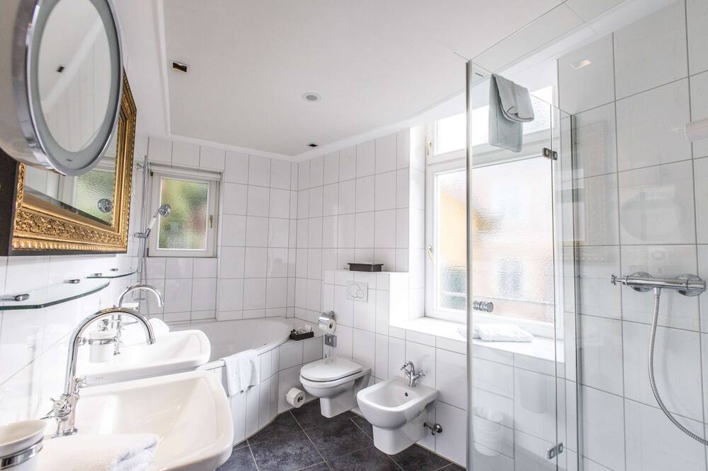 HELIOPARK Bad Hotel Zum Hirsch 写真