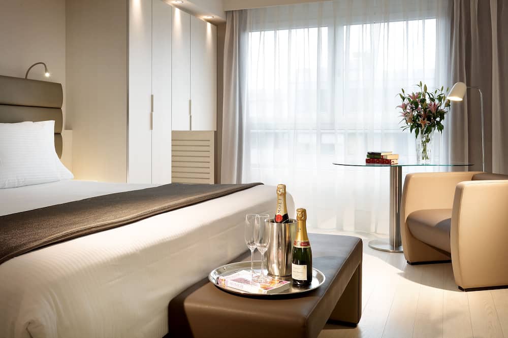 ユーロスターズ ブックホテル 写真