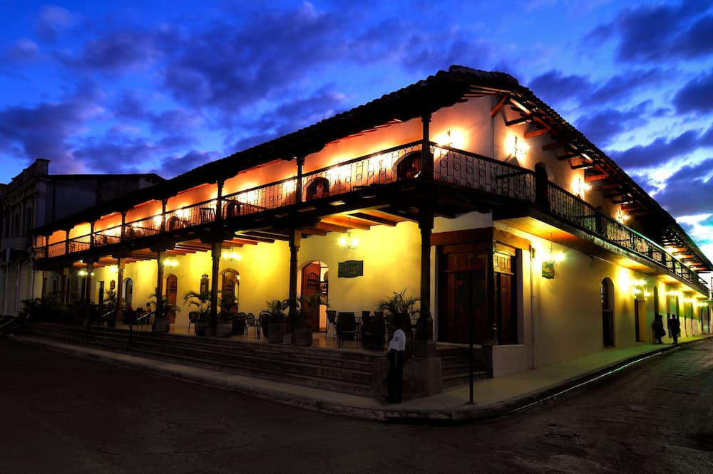 Hotel Plaza Colon 写真