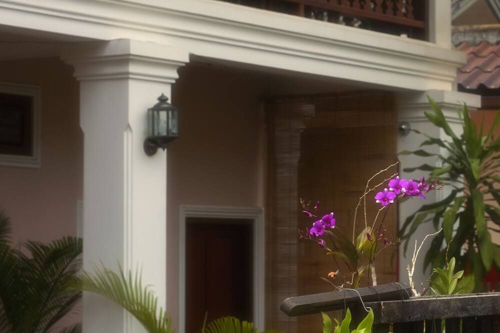 パクホントン ヴィラ サイナムカン ヴァット ノン 写真