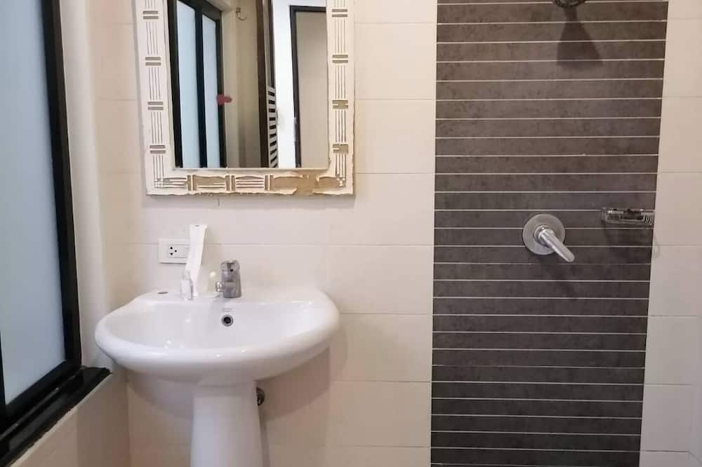 アット ホワイト パトン 写真