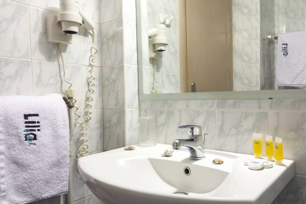 リリア ホテル 写真